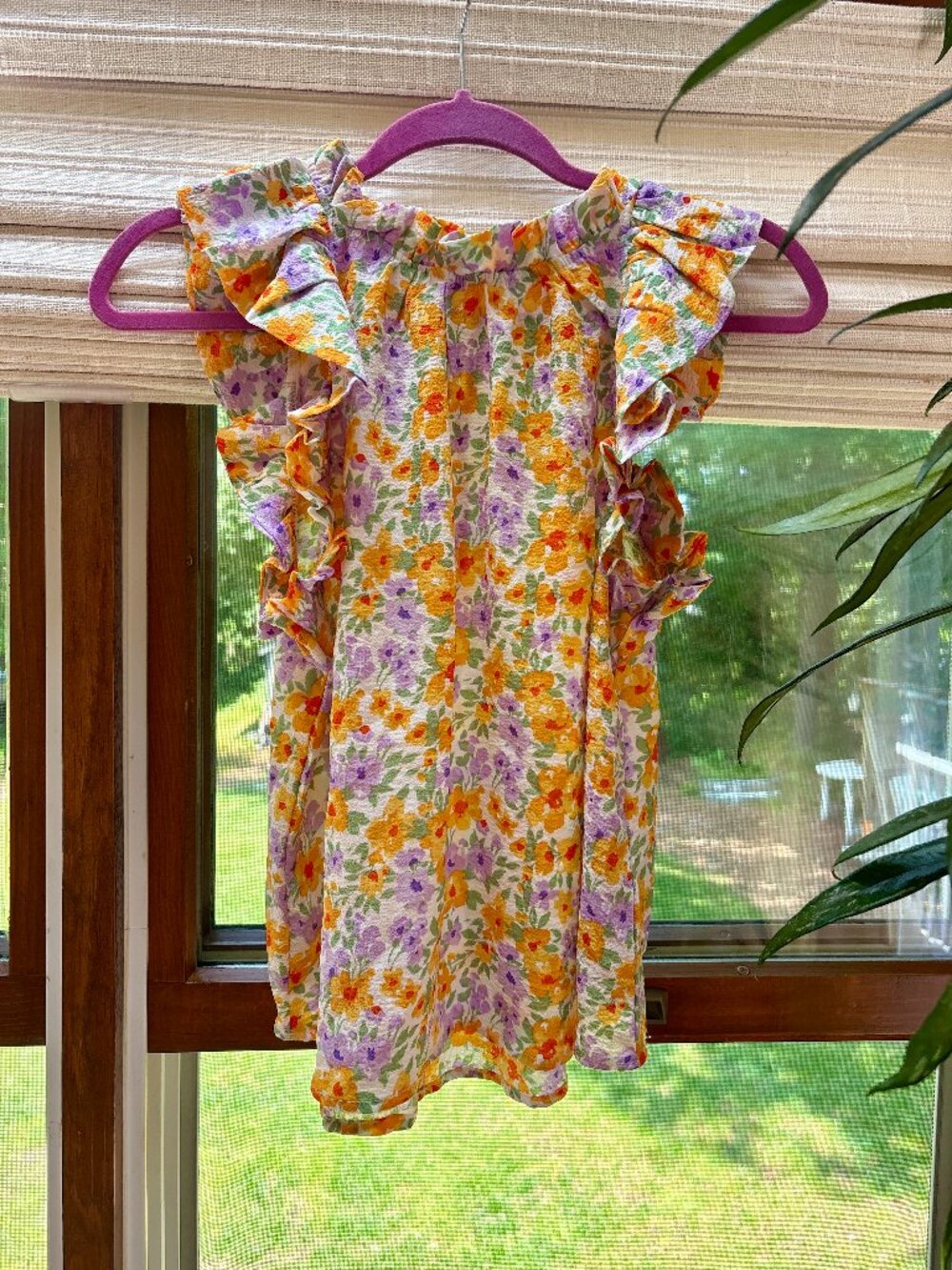By the River Floral Printed Crinkle Flutter Sleeve Top - Size M